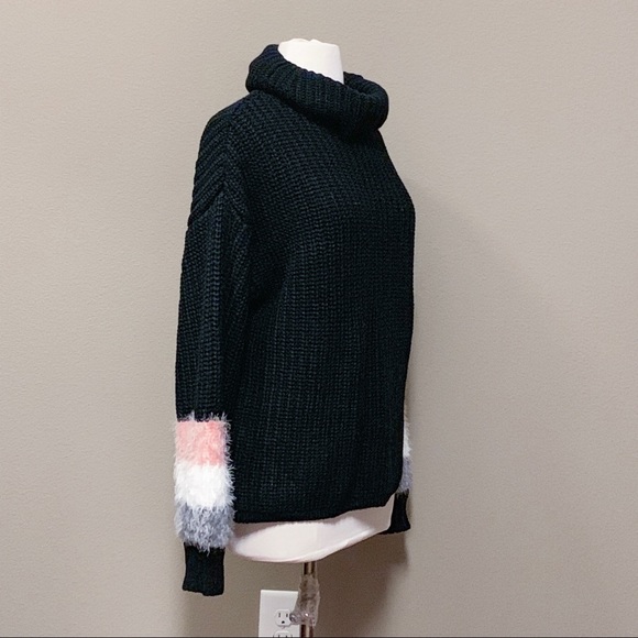 NWT MODCLOTH Cozy Sweater - Picture 6 of 7